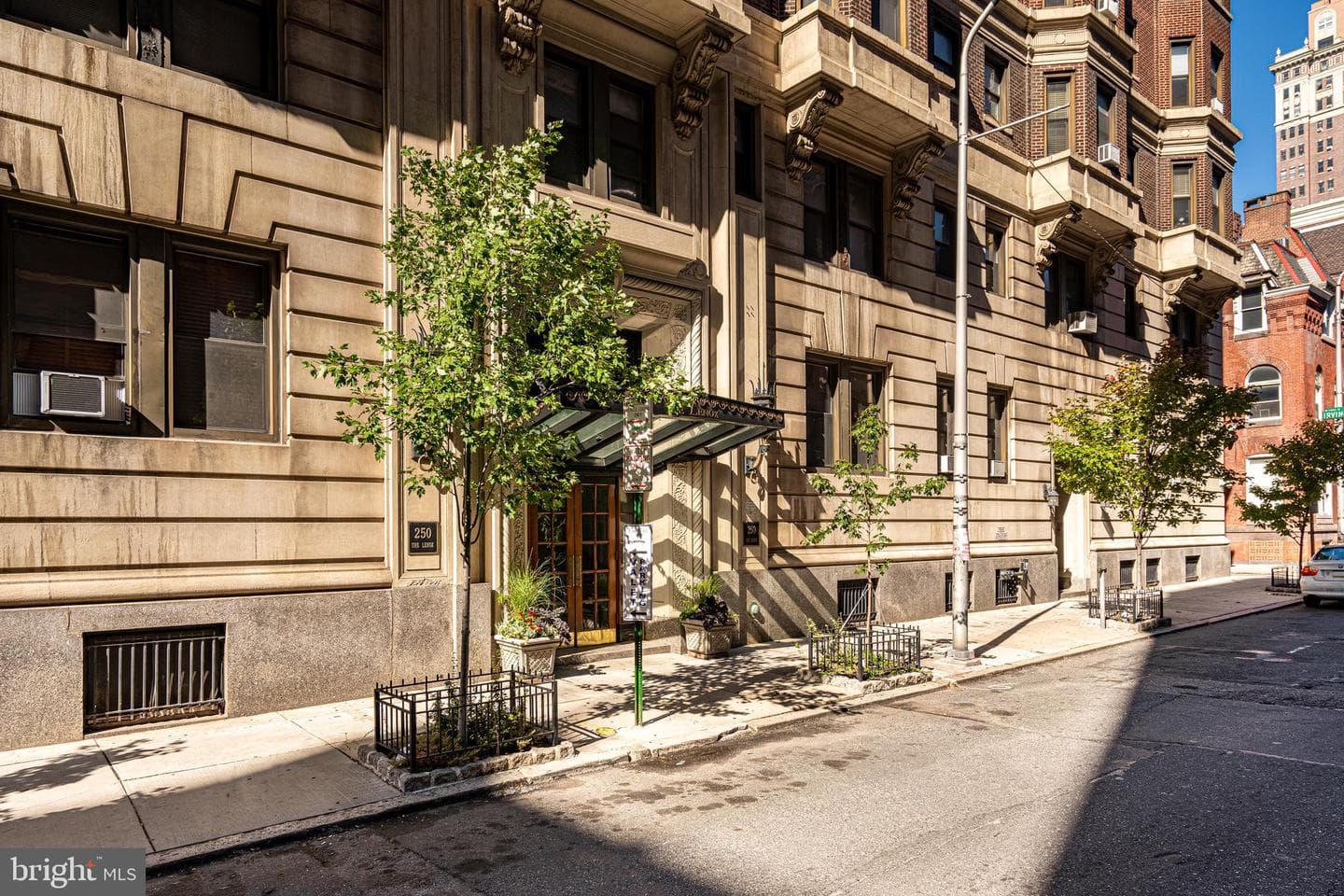 250 S 13th Street #1f photo 2