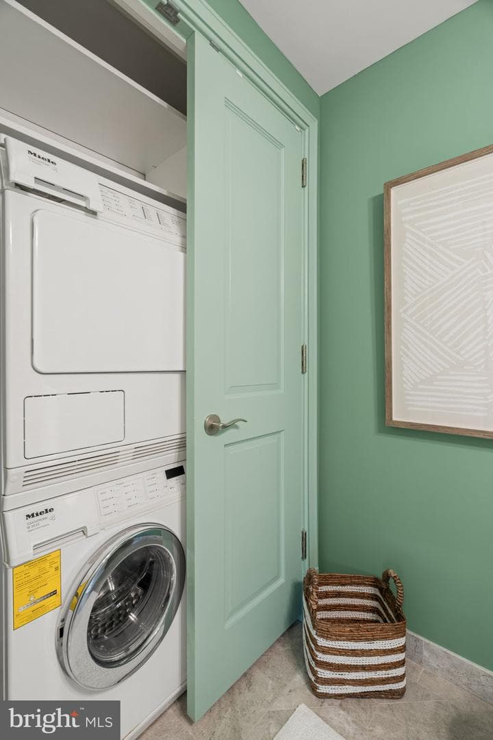 130 S 18th Street #609 photo 30