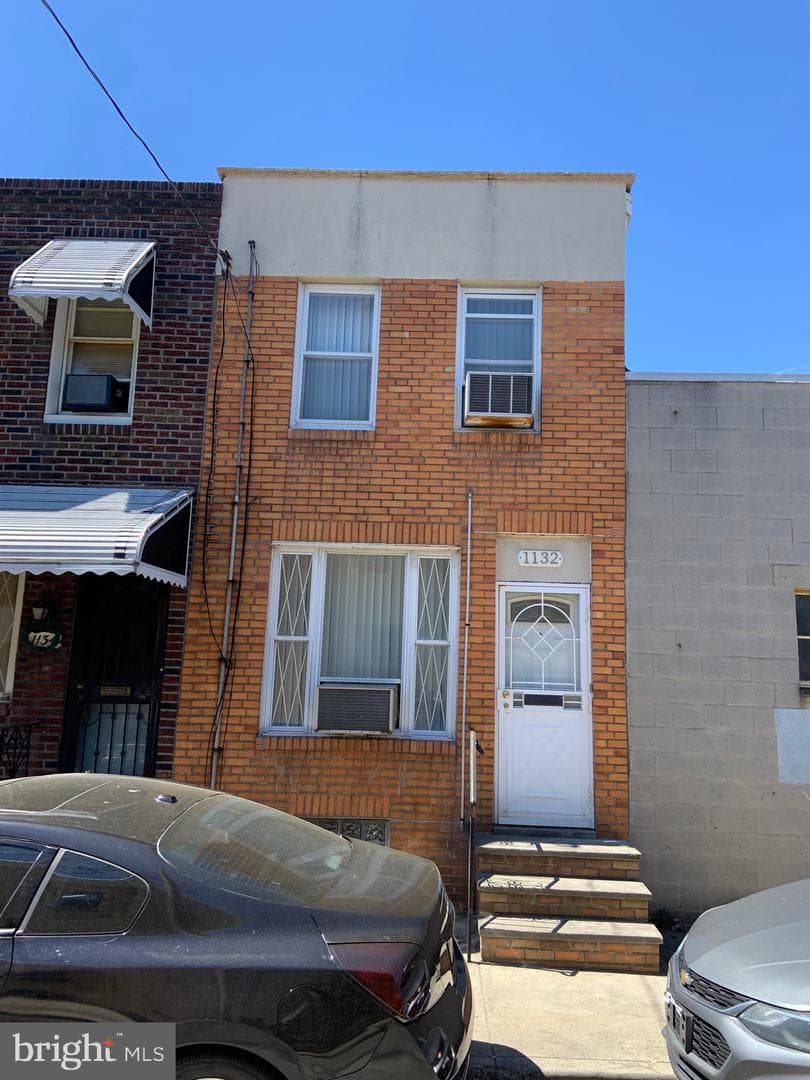 1132 S Clifton Street photo 1