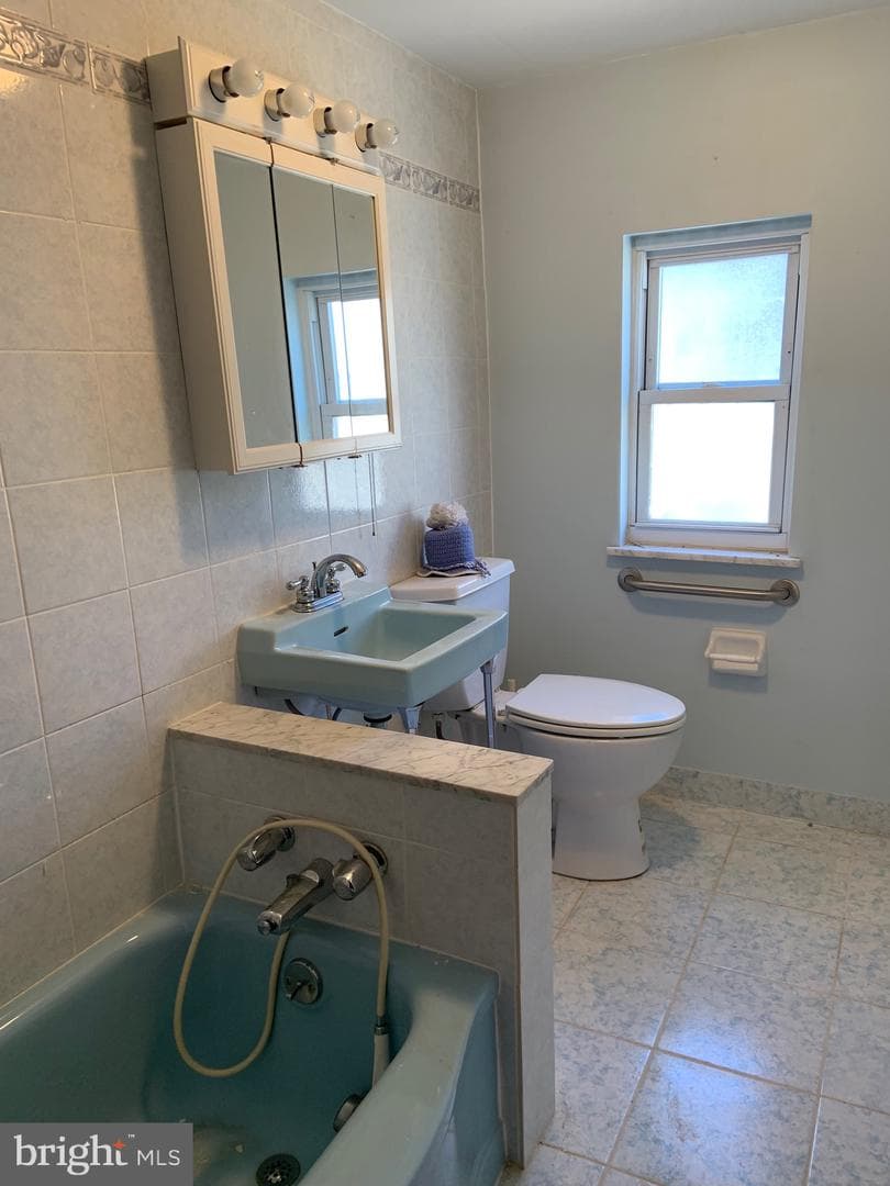 1132 S Clifton Street photo 16