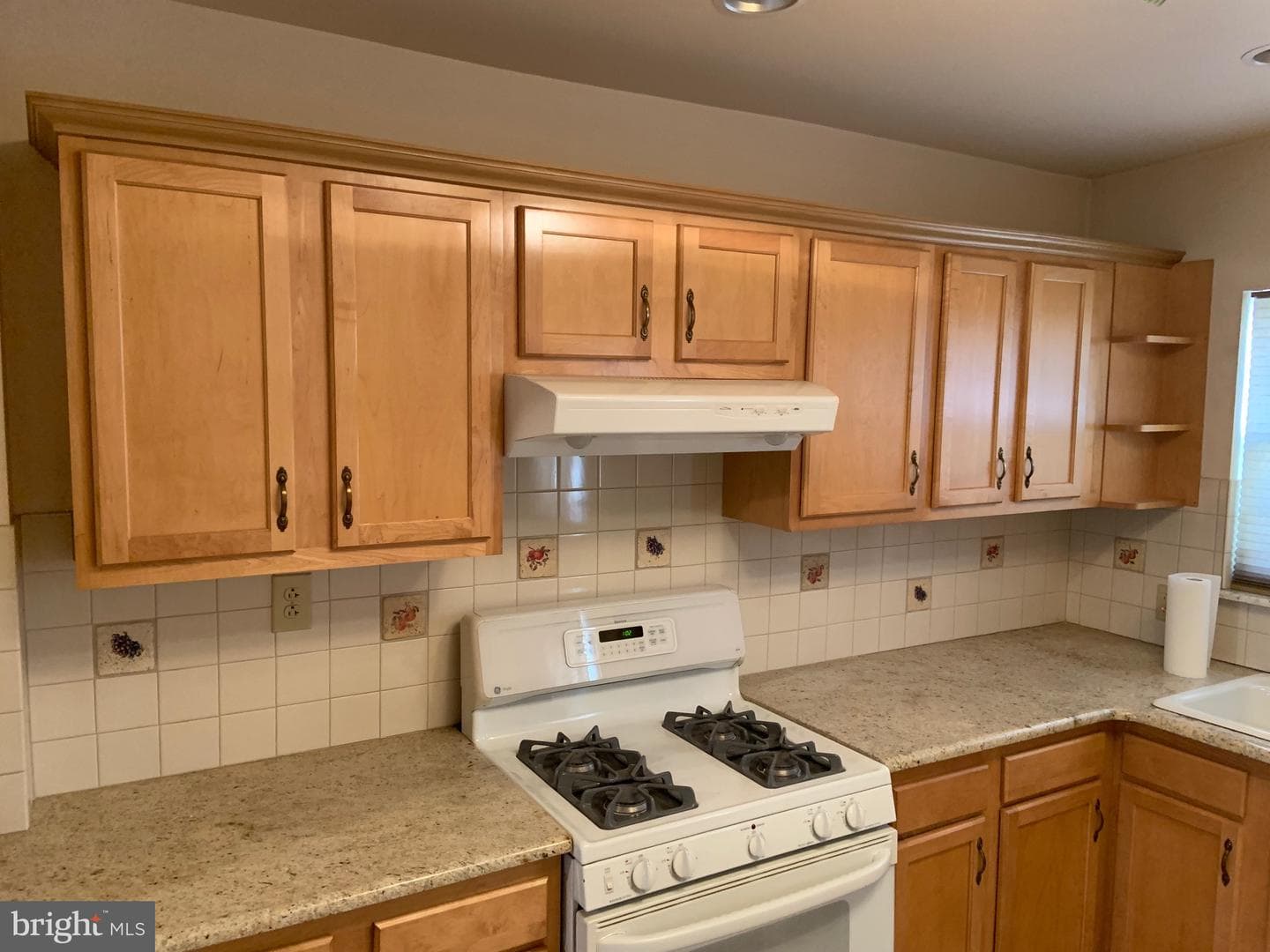 1132 S Clifton Street photo 7