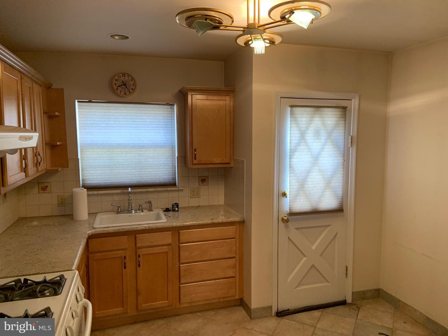 1132 S Clifton Street photo 9