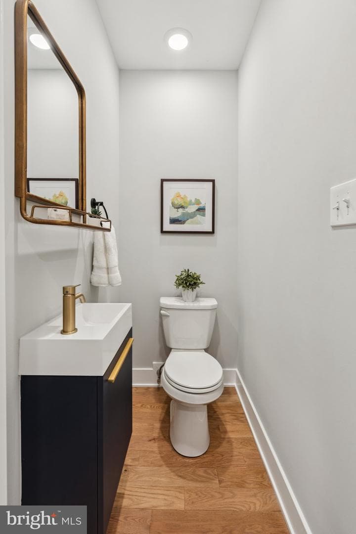 3867 Manor Street photo 13