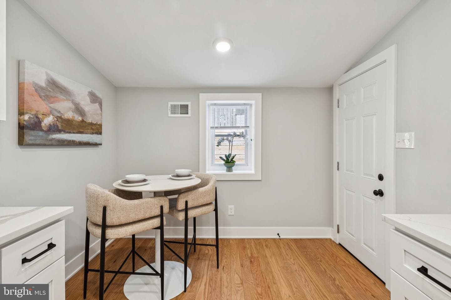 3867 Manor Street photo 6
