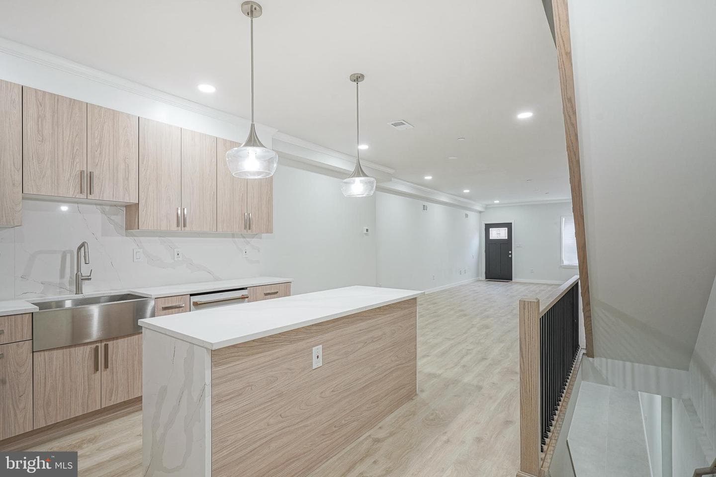1143 Tasker Street photo 11