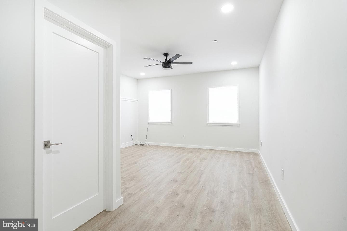 1143 Tasker Street photo 23