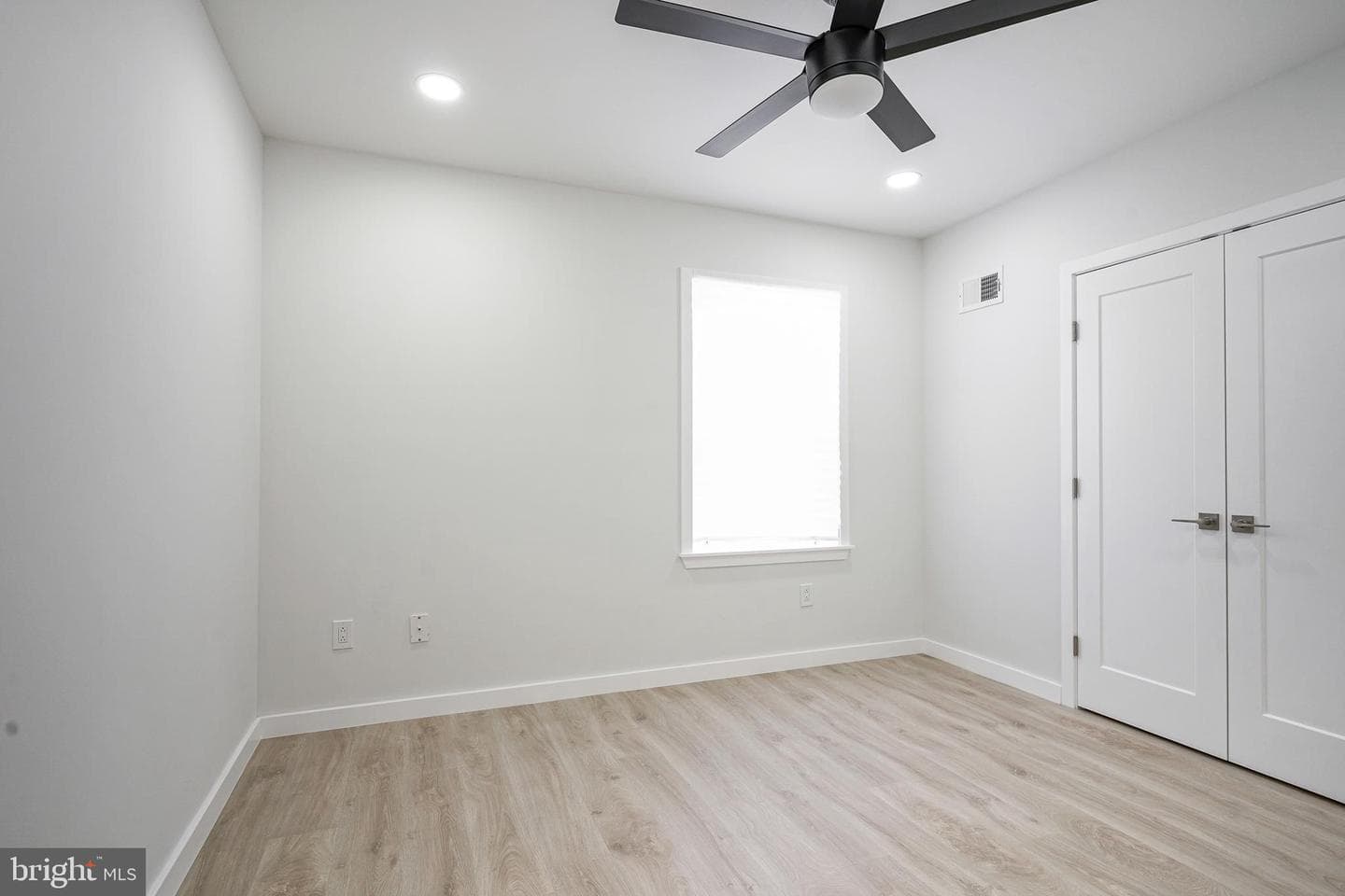 1143 Tasker Street photo 30