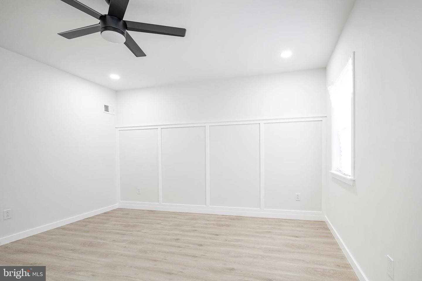 1143 Tasker Street photo 42