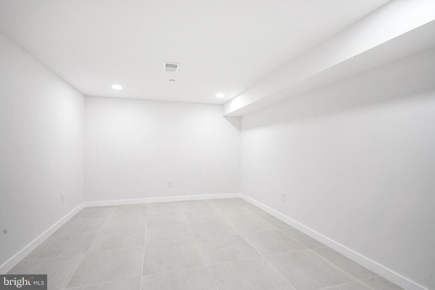 1143 Tasker Street photo 49