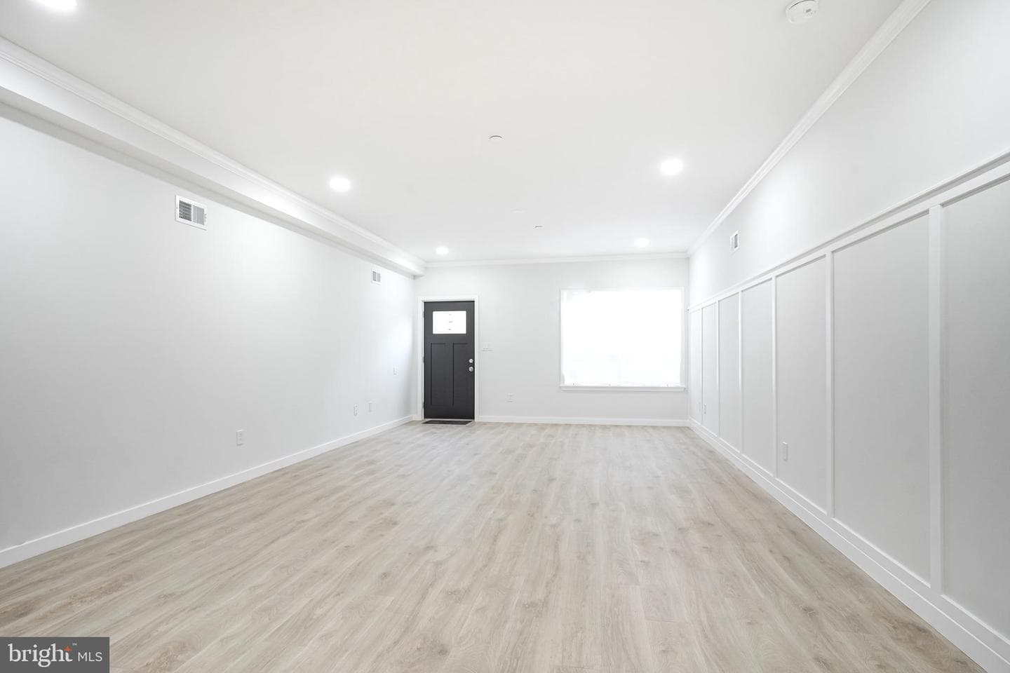 1143 Tasker Street photo 7