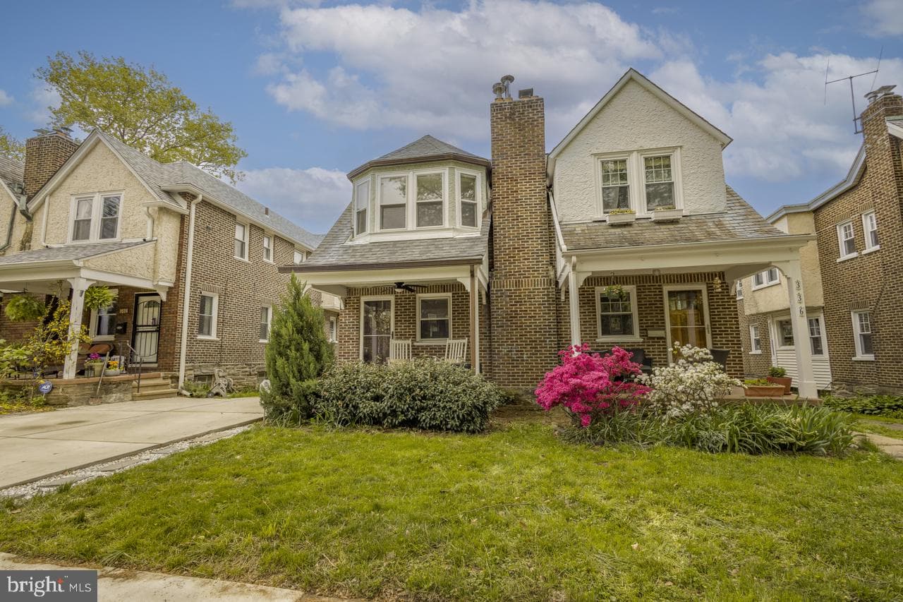 338 E Allens Lane photo 30