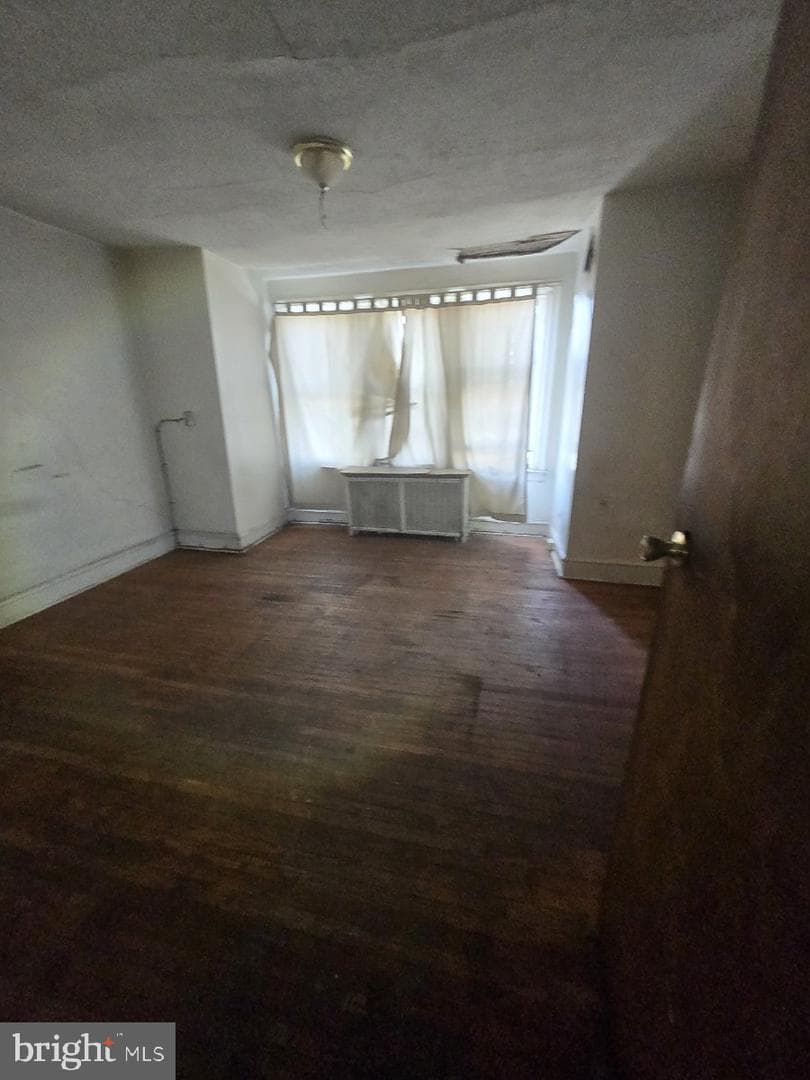 1026 W Olney Avenue photo 13