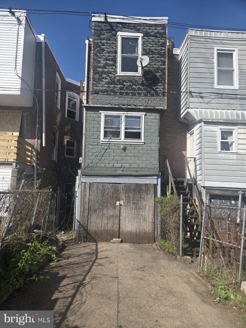 1026 W Olney Avenue photo 4
