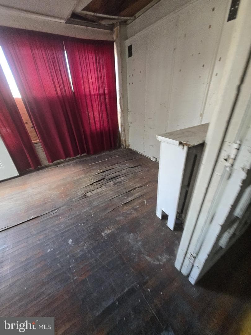 1026 W Olney Avenue photo 5