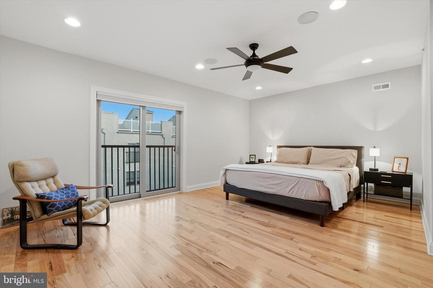 159 Green Lane photo 23