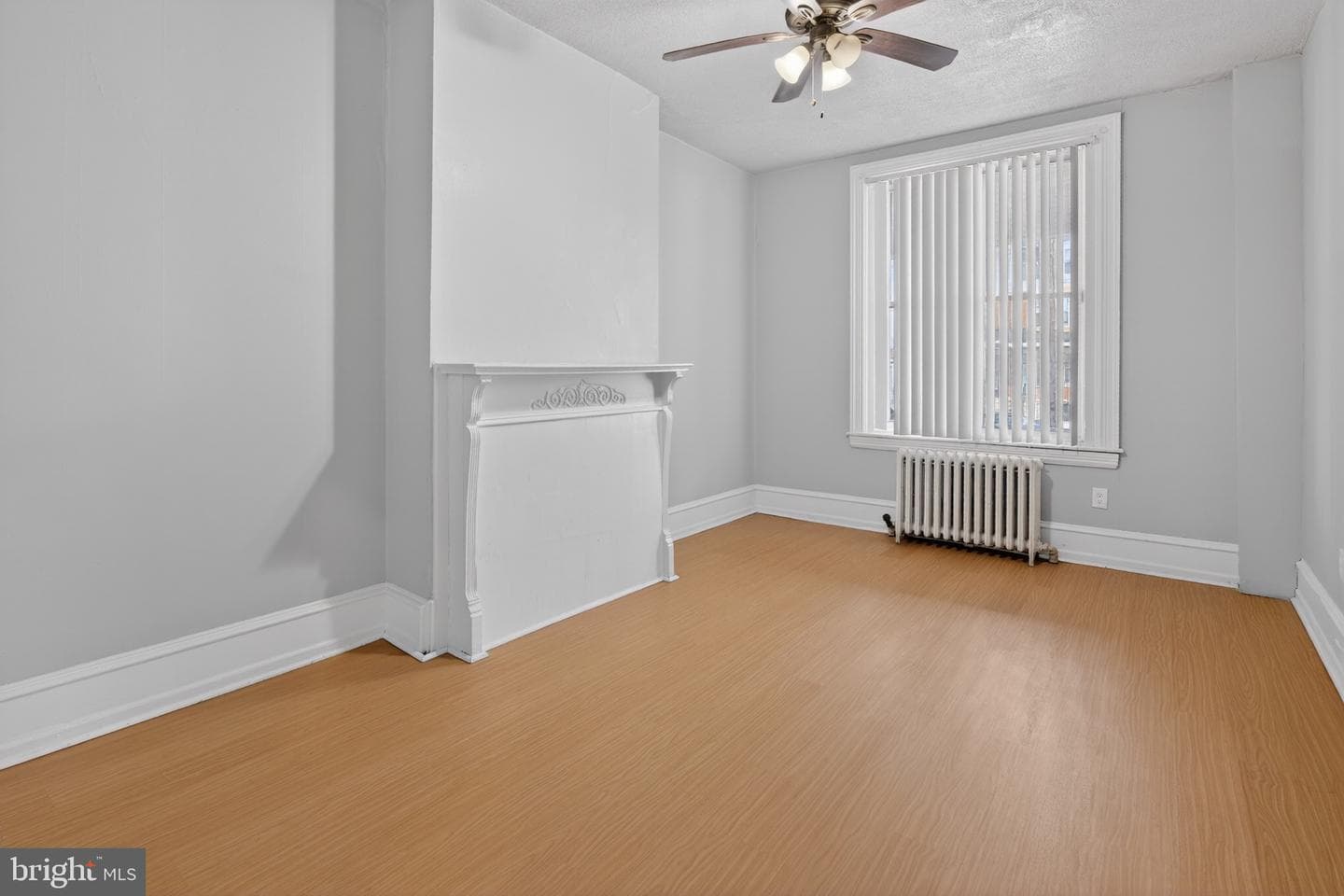 864 E Chelten Avenue photo 3