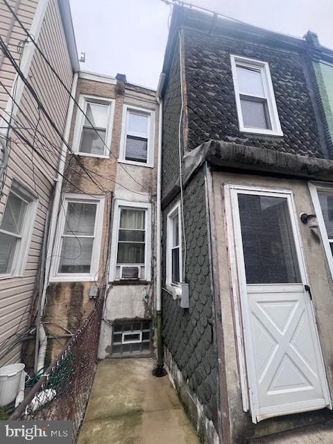 2744 N Taylor Street photo 7