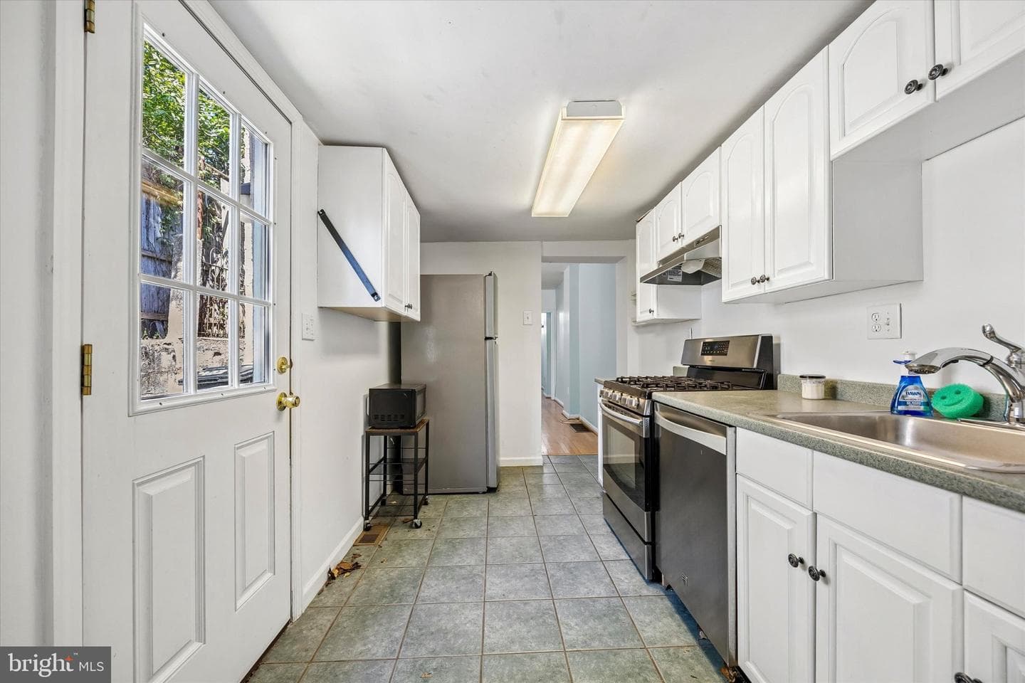 4334 Fleming Street photo 10
