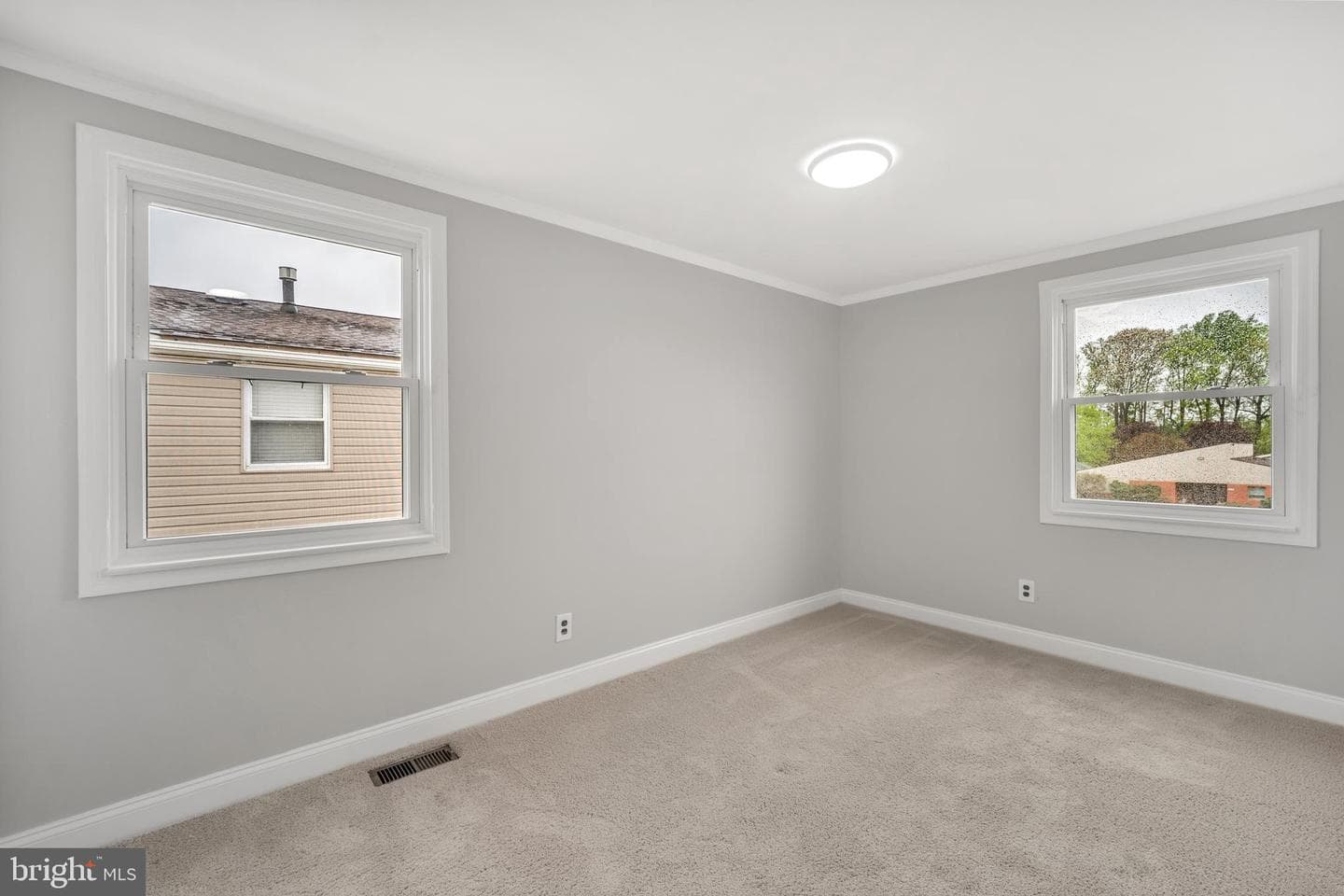 1843 Sanford Street photo 27