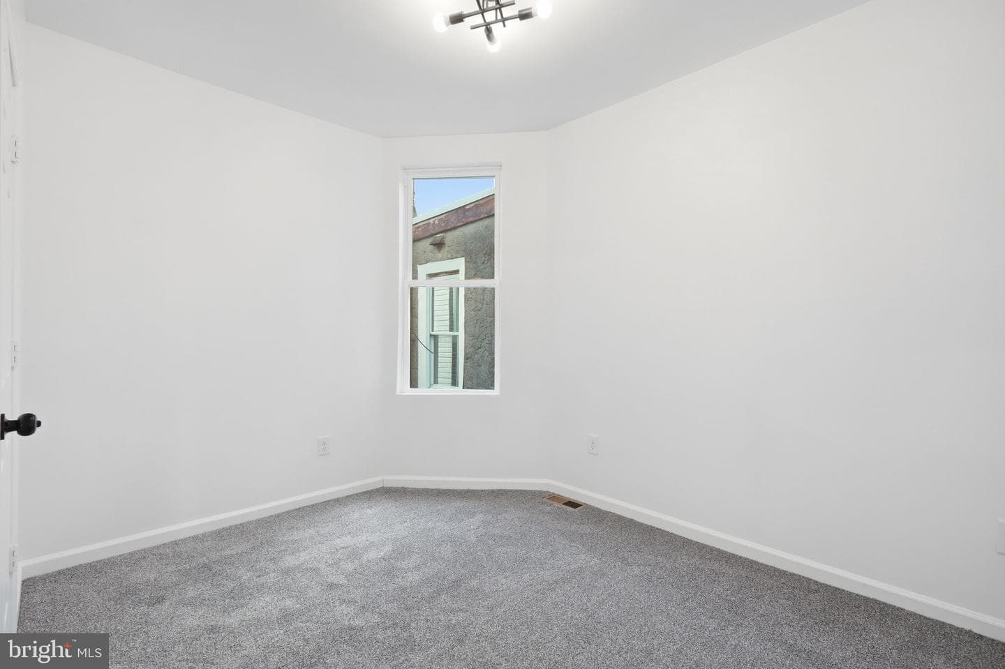 1721 N Redfield Street photo 22