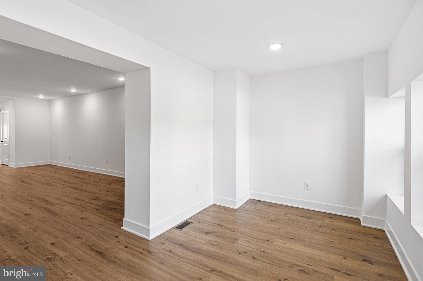 5817 Walnut Street photo 6