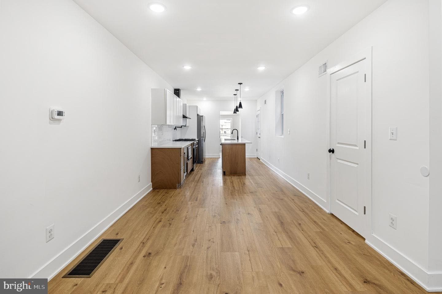5817 Walnut Street photo 8
