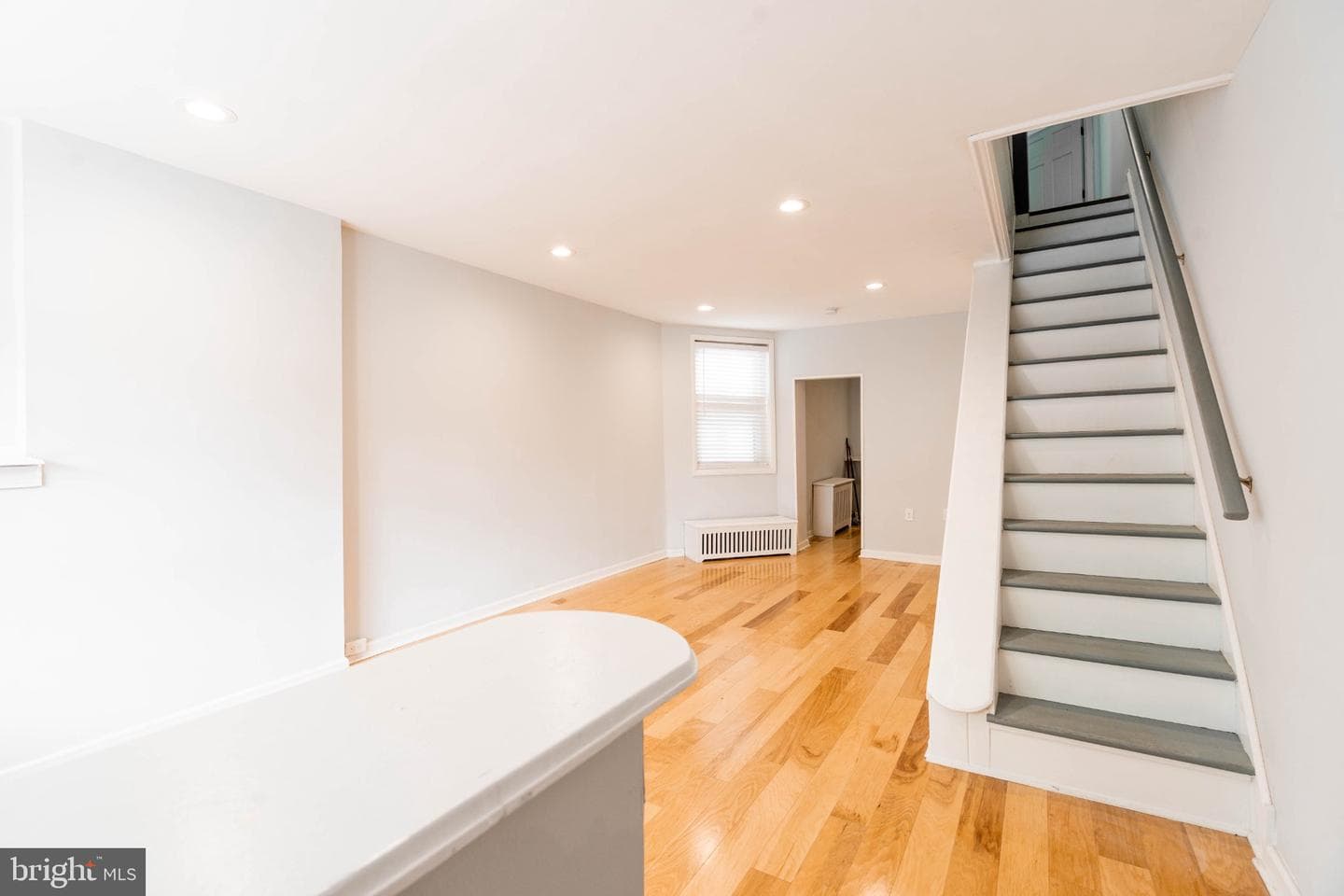 2433 3rd Street photo 2