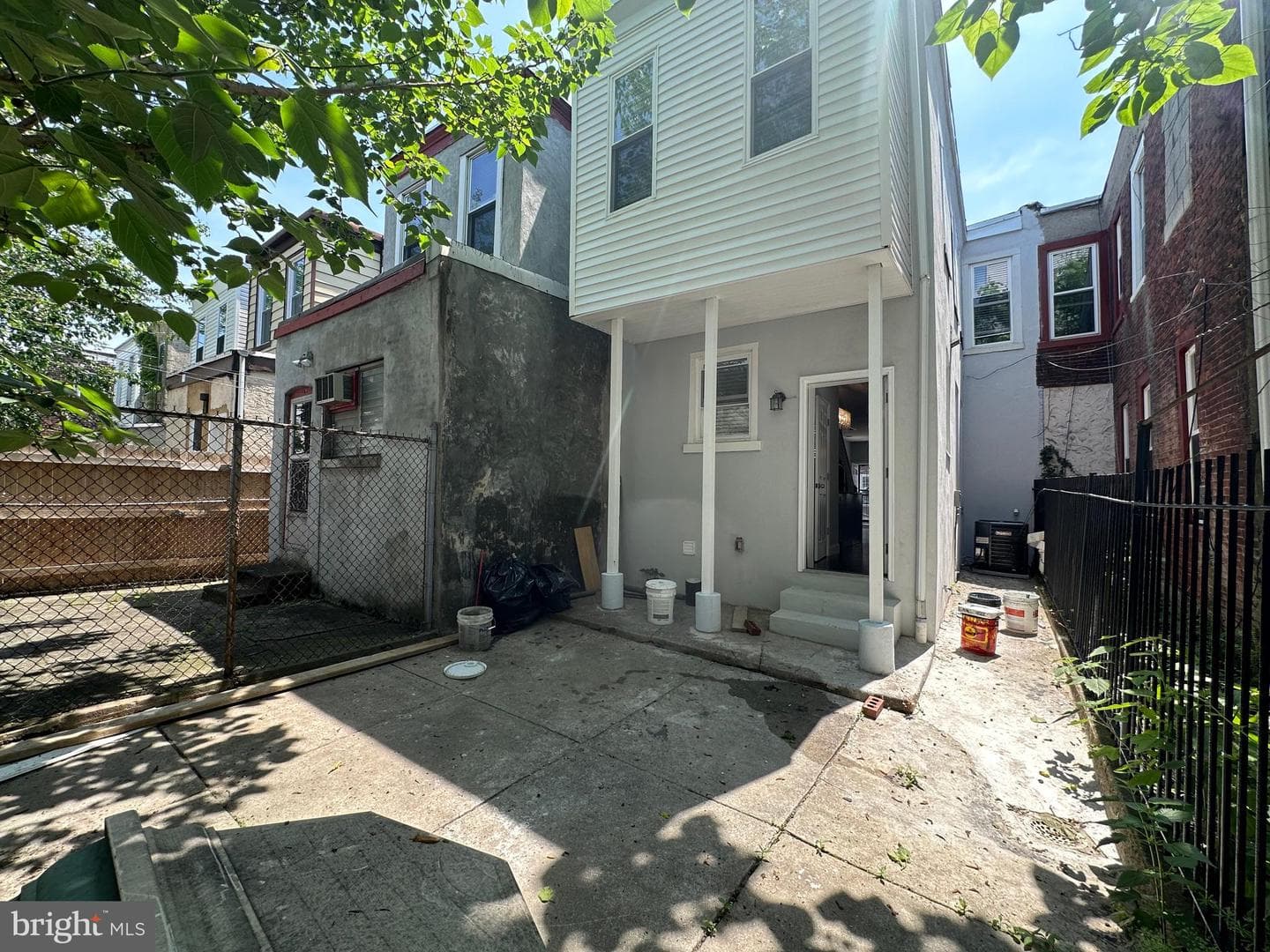 2231 Tasker Street photo 32