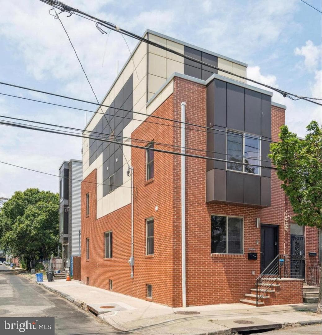 2620 Emerald Street, Philadelphia