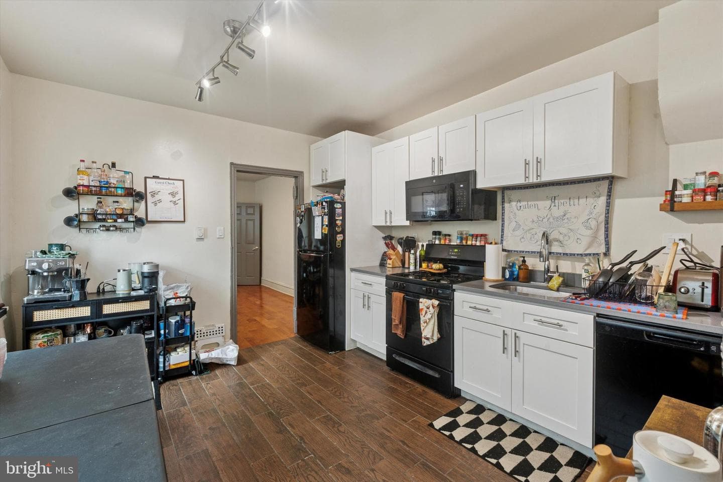 3817 Hamilton Street photo 6