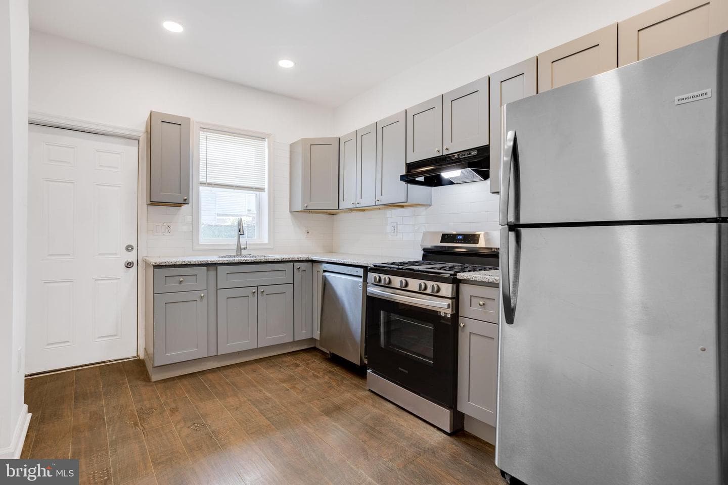 2633 Braddock Street photo 14