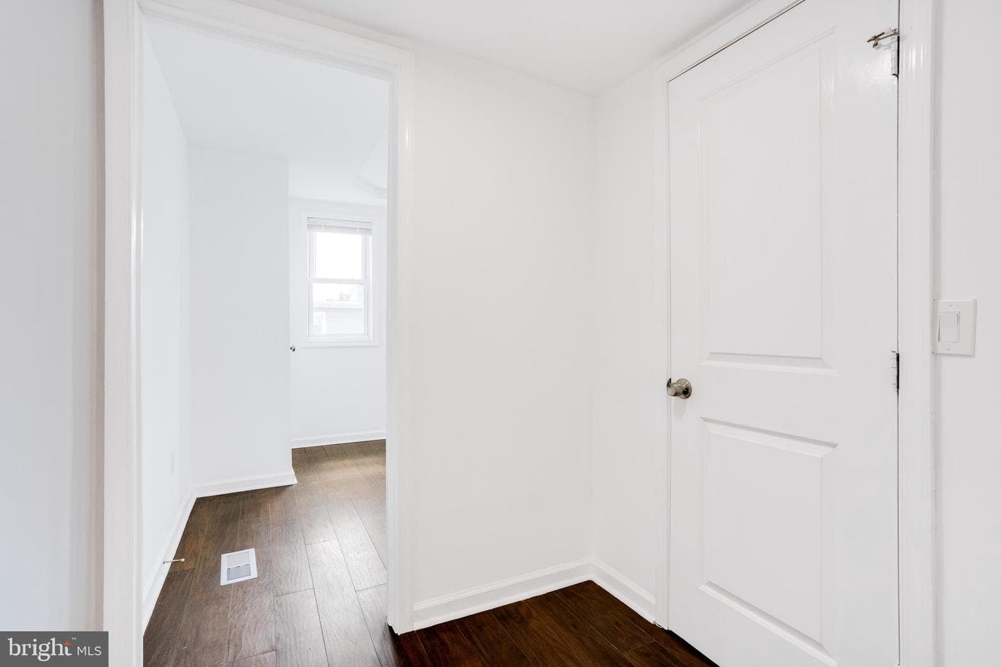 2633 Braddock Street photo 28