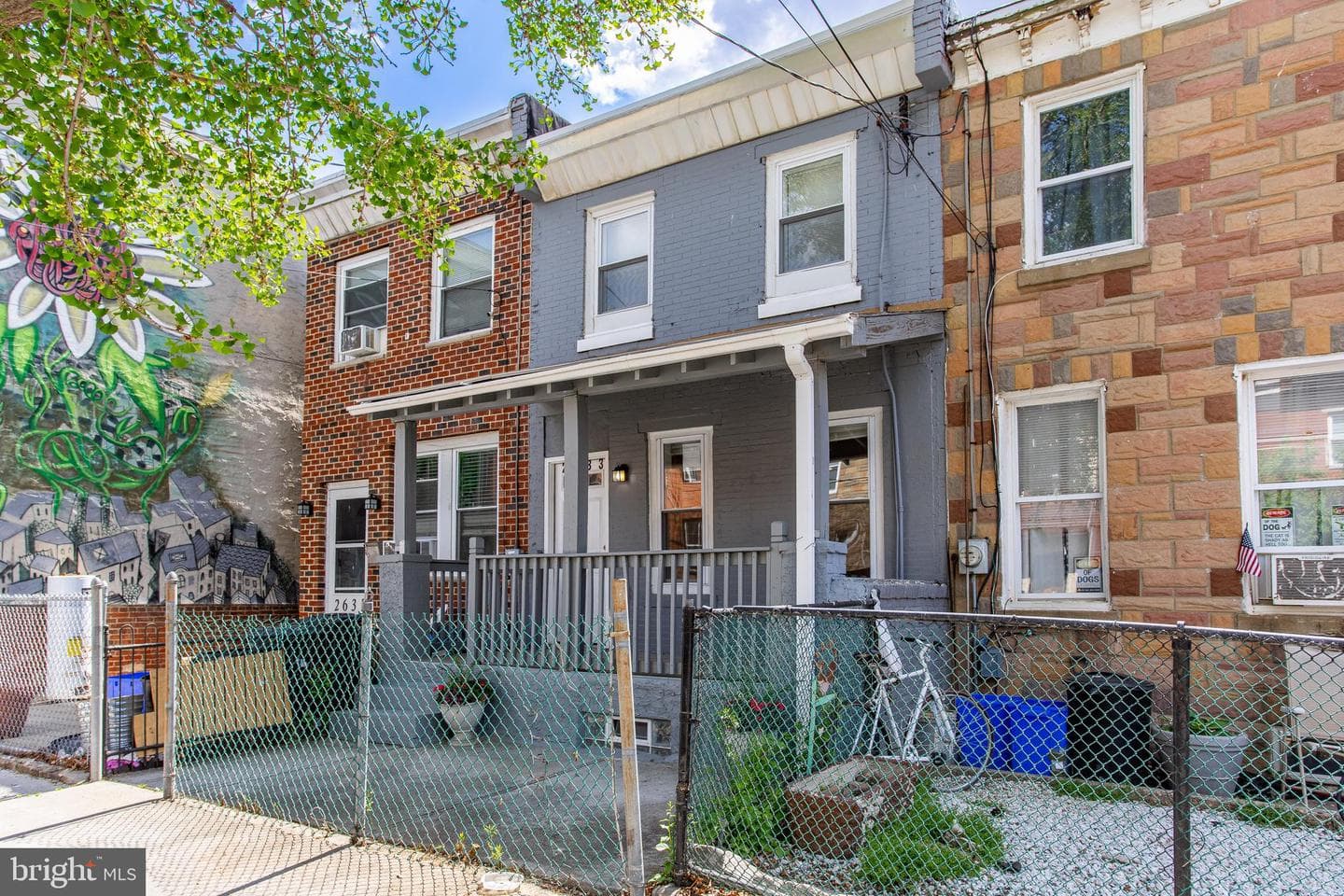 2633 Braddock Street photo 3