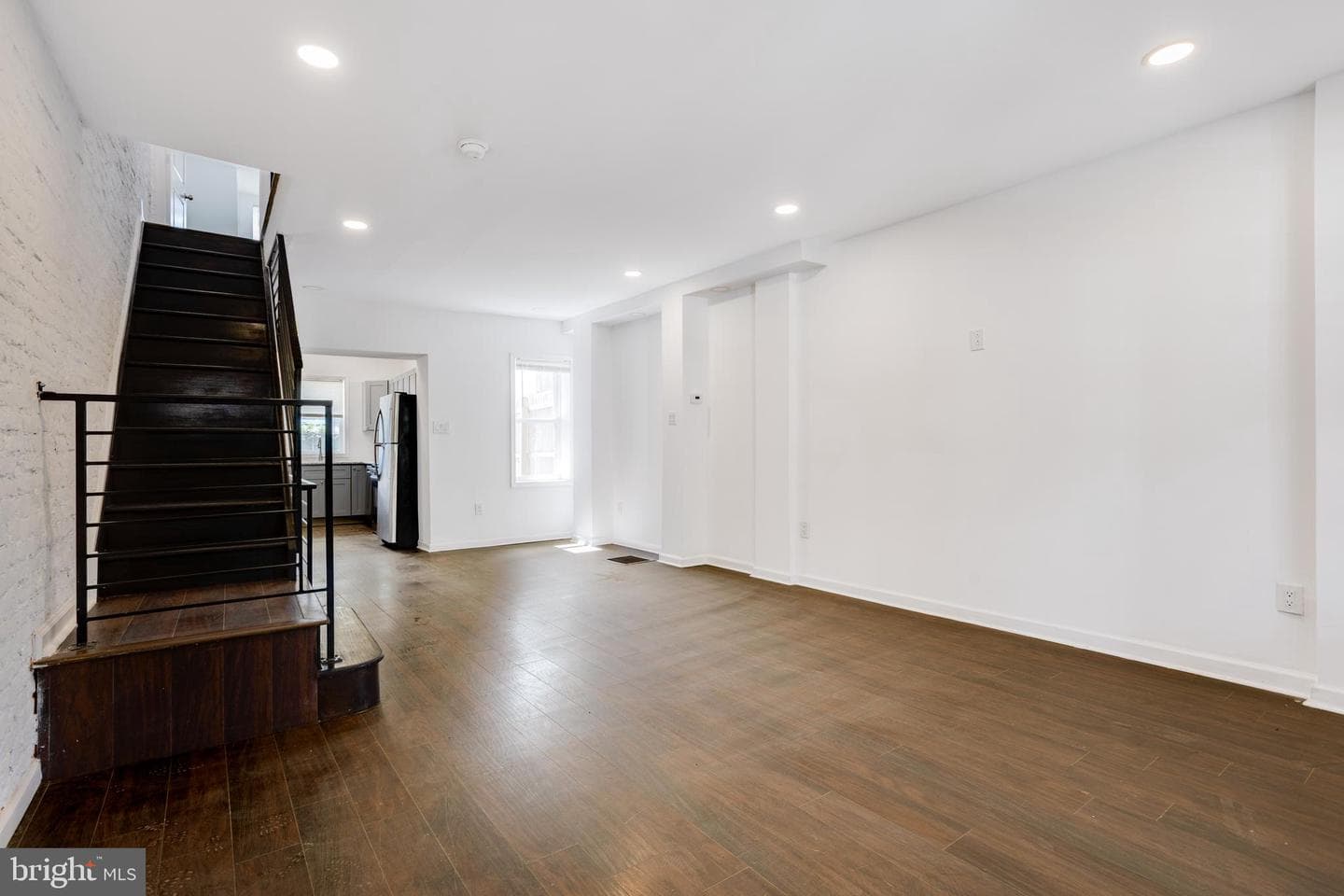 2633 Braddock Street photo 9