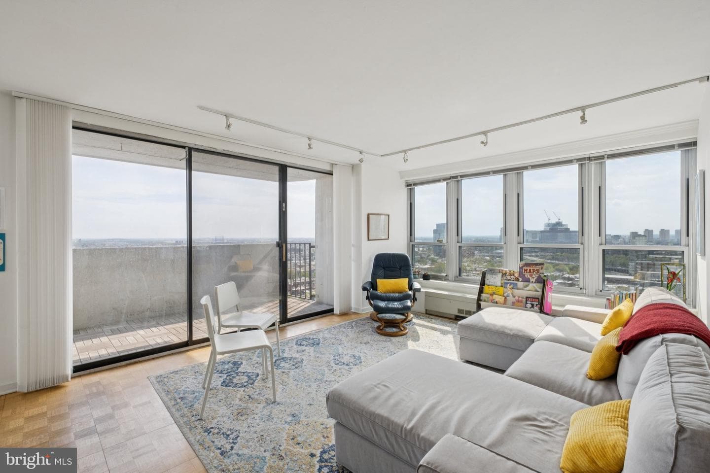 224 W Rittenhouse Sq # 2412-13, Philadelphia