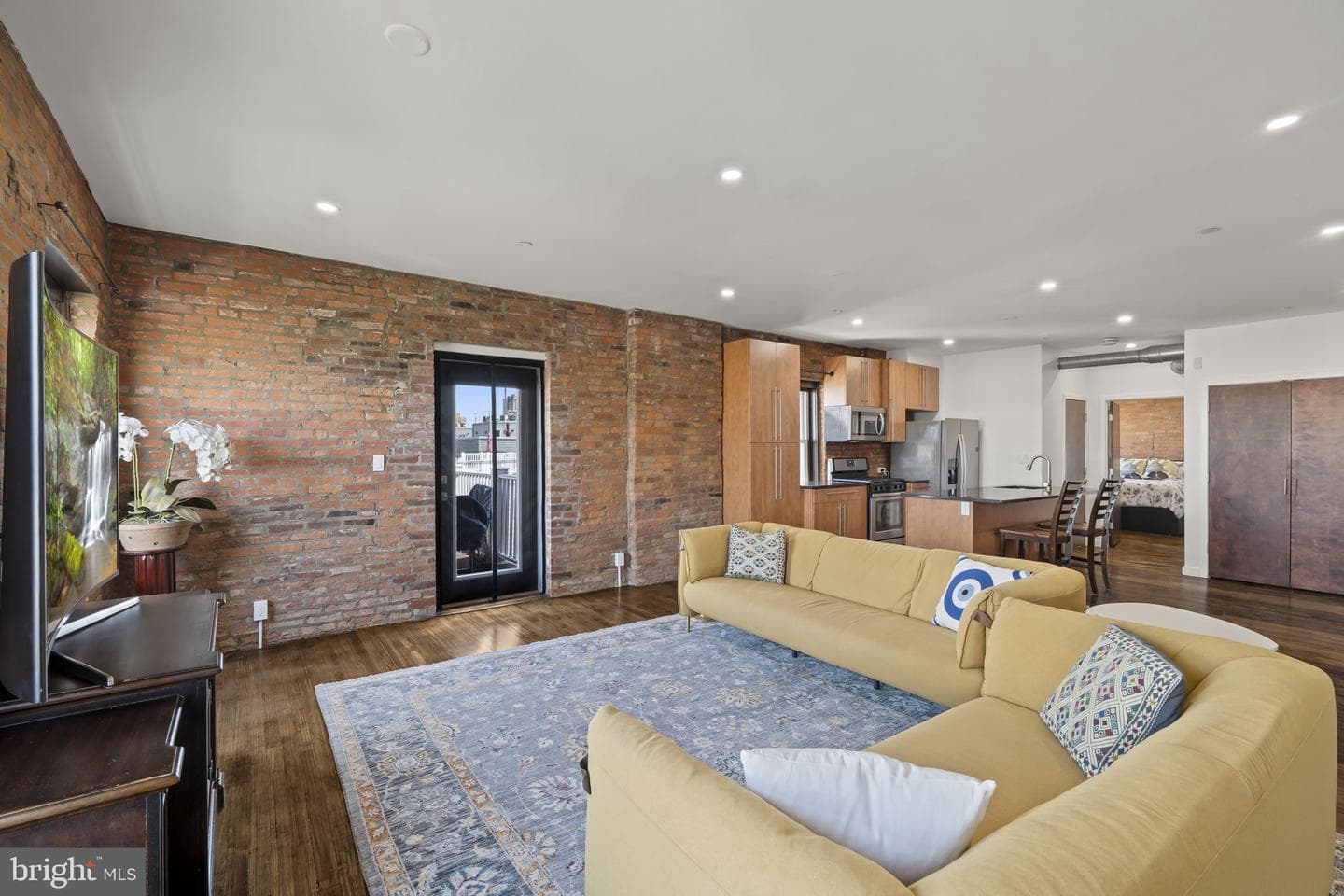 735 S 12th Street #403 photo 7