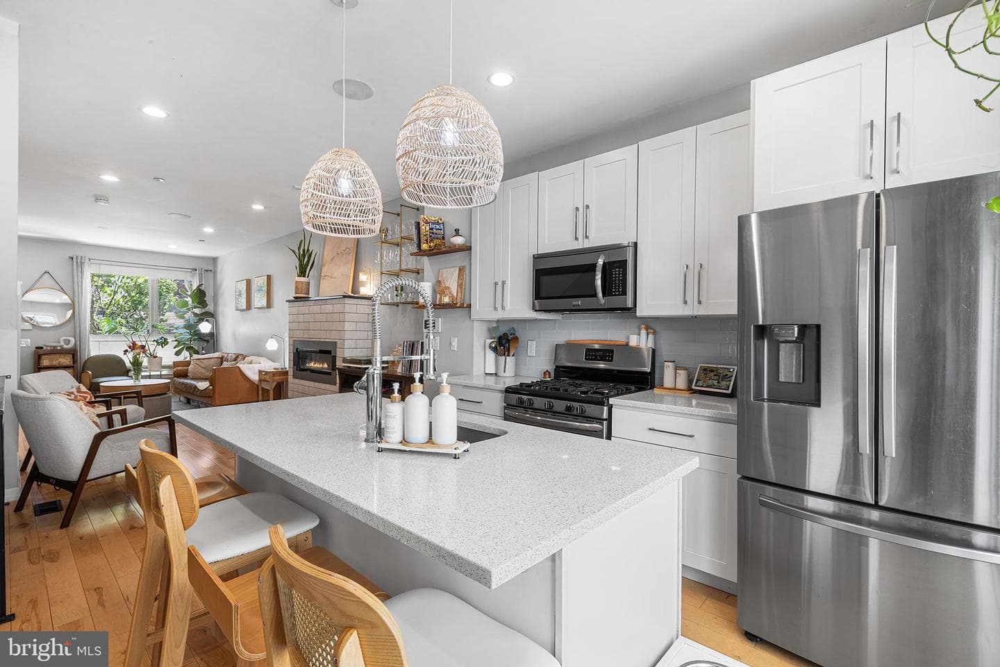 1204 S Bucknell Street photo 3