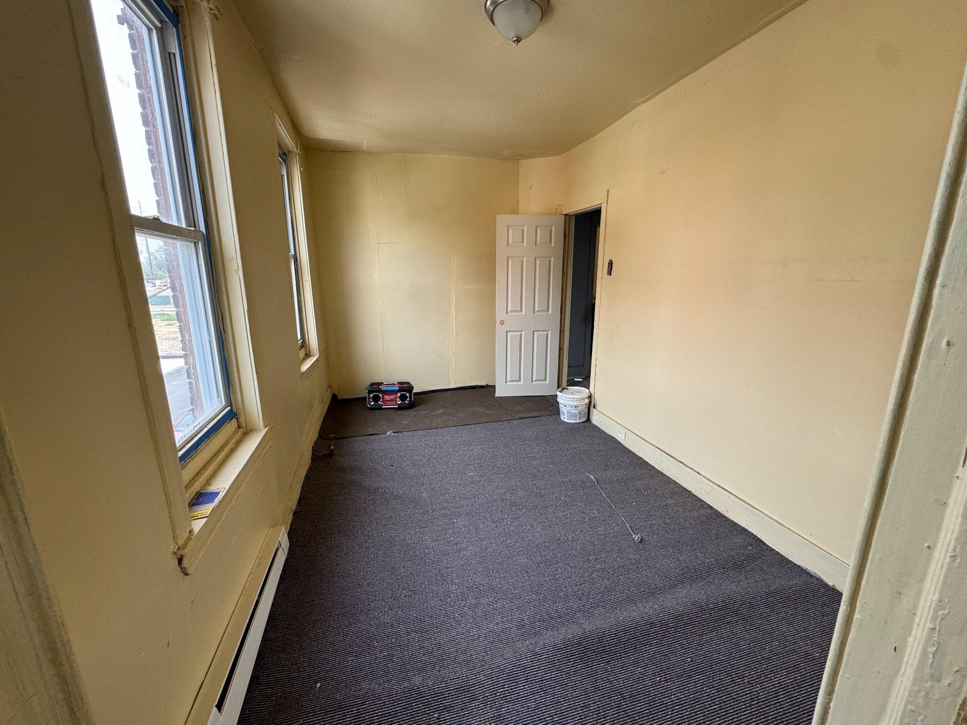 3029 N Woodstock Street photo 9
