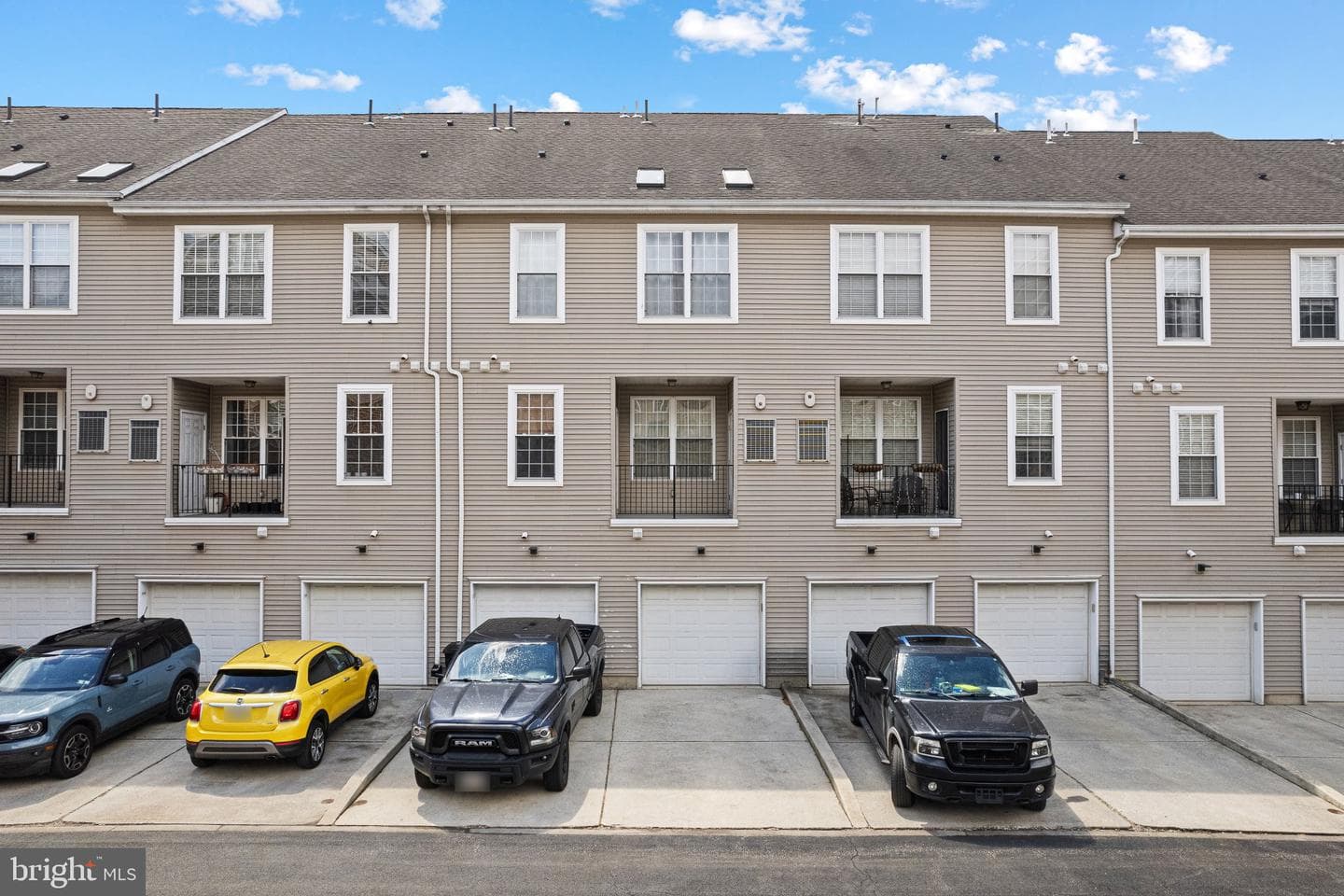 3147 W Thompson Street photo 15