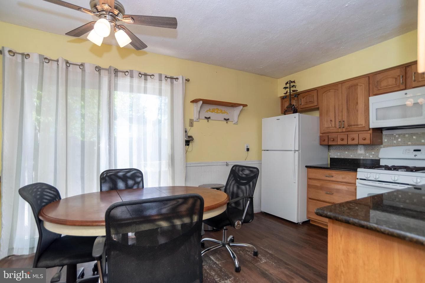 3712 Ronnald Drive photo 4
