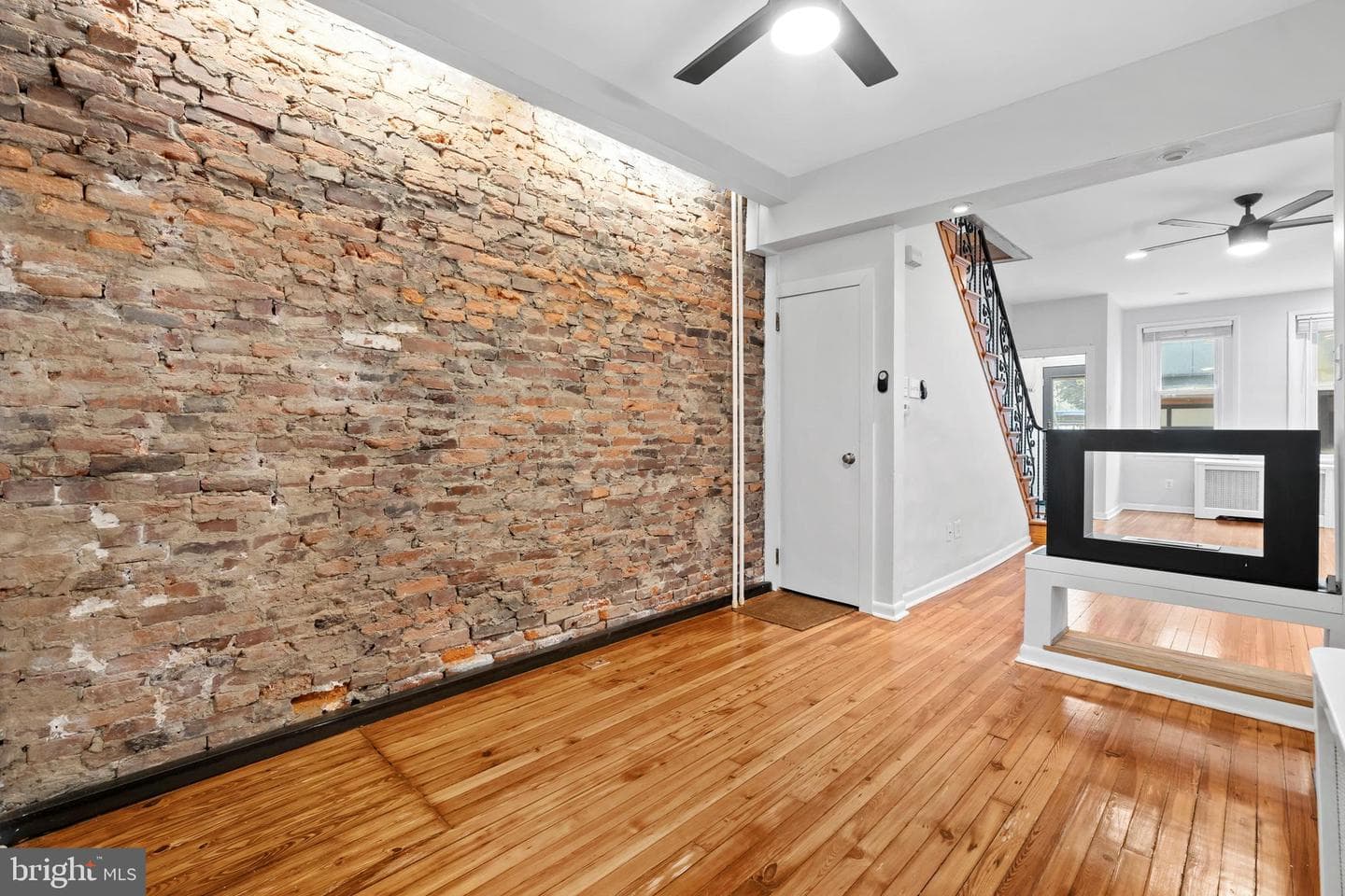 2529 E Albert Street photo 8