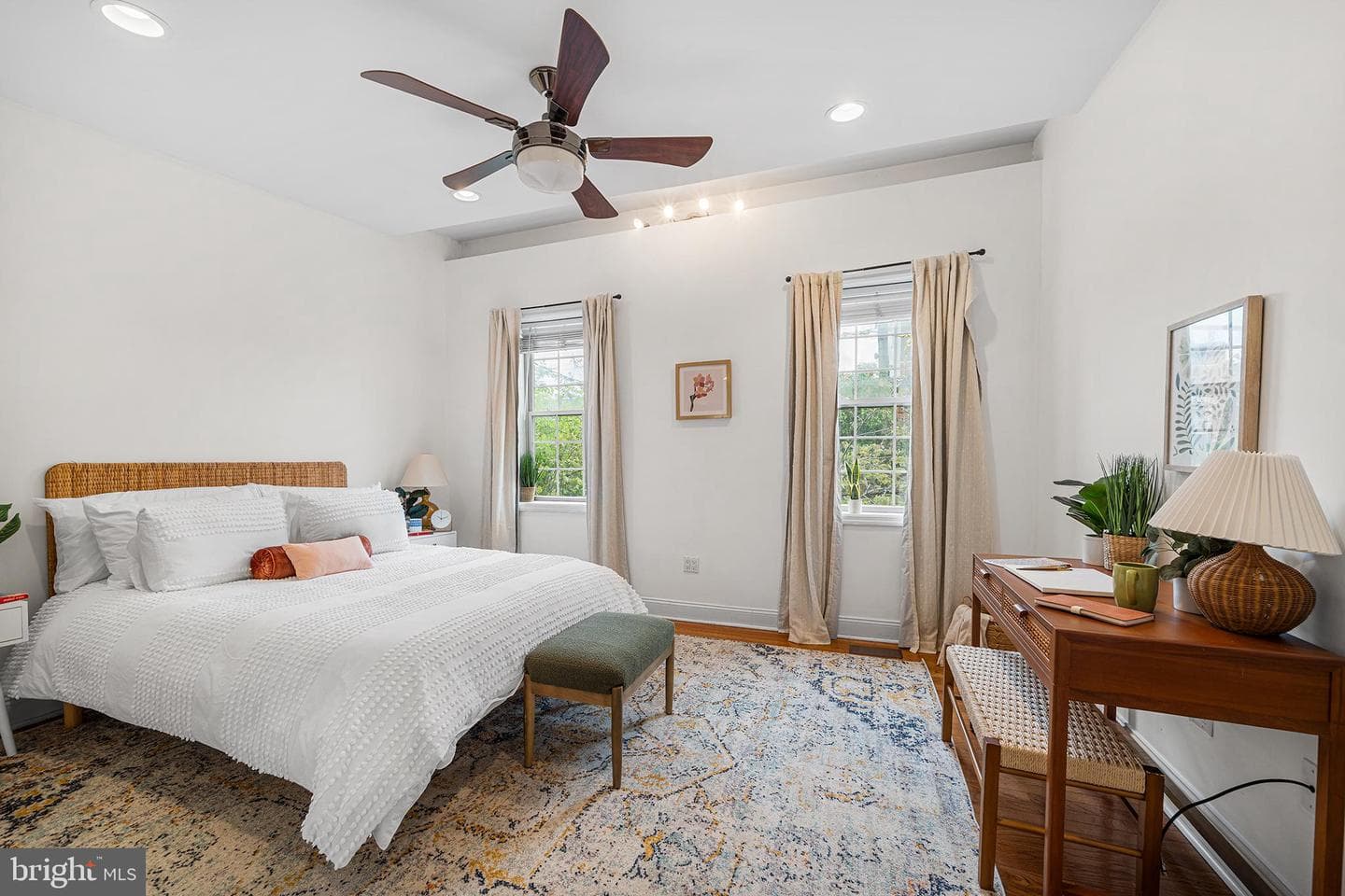 1139 Tasker Street photo 23