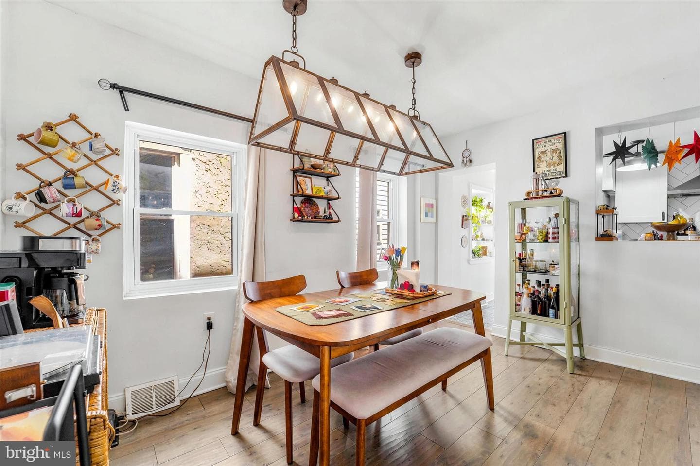 1443 E Oxford Street photo 4