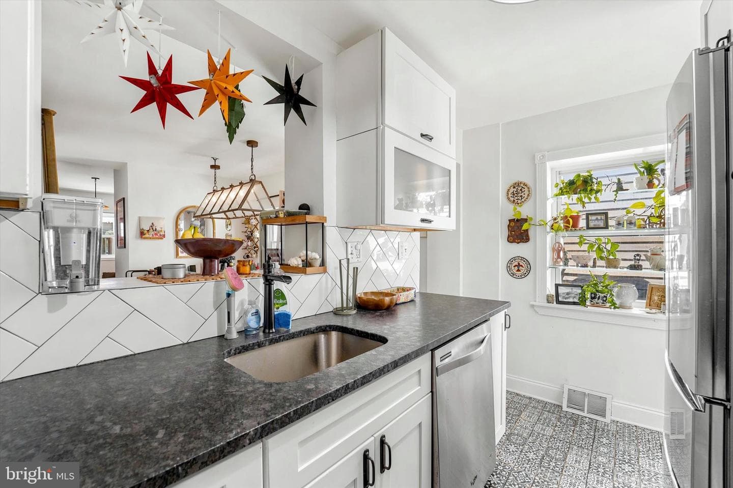 1443 E Oxford Street photo 7