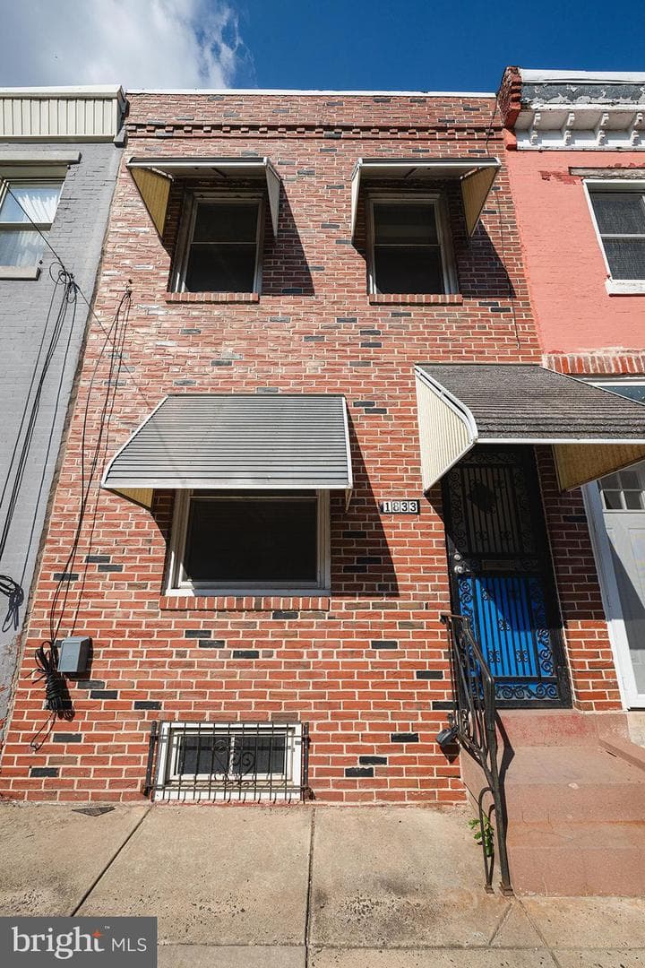 1833 E Hazzard St, Philadelphia