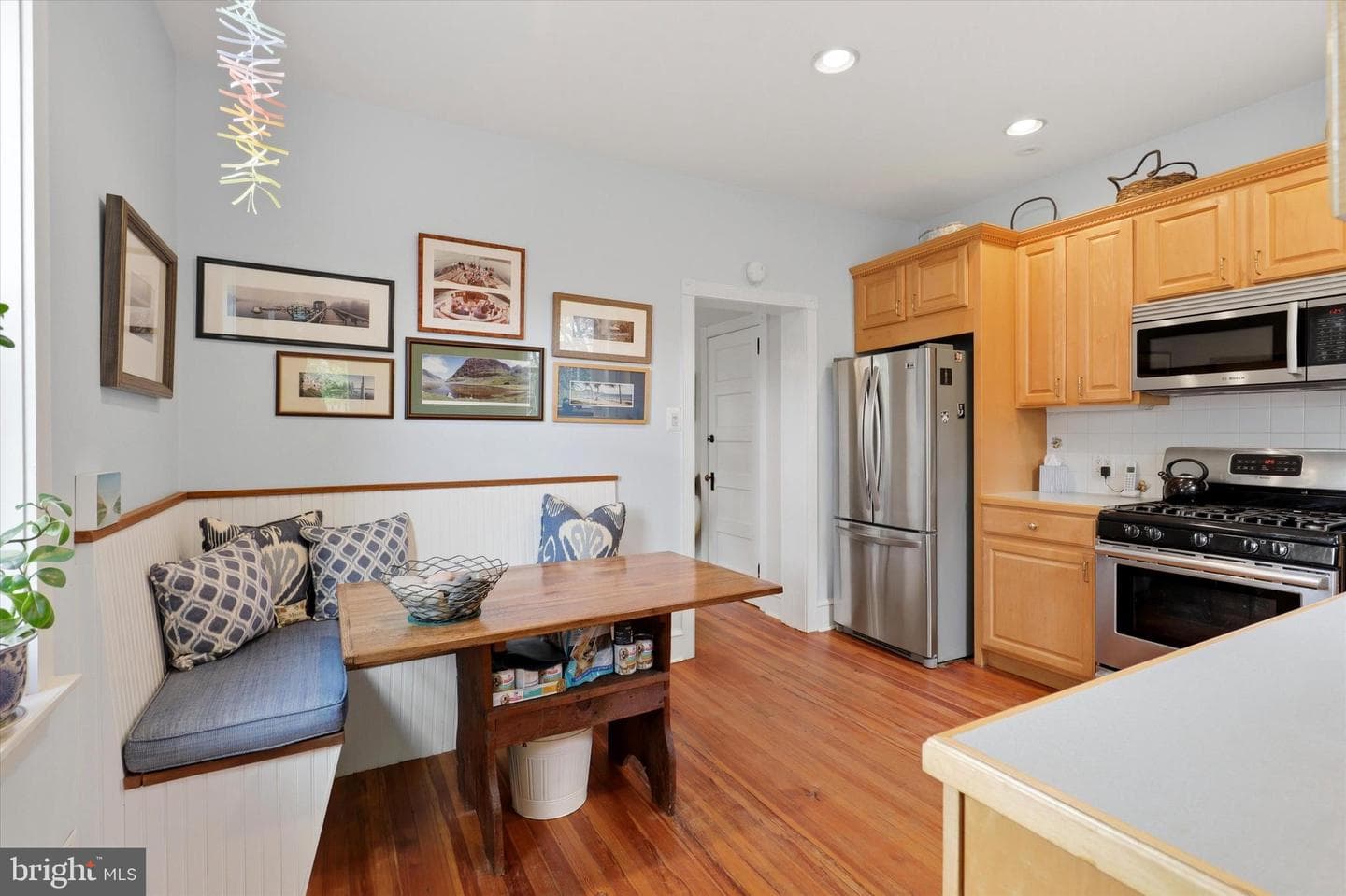 39 E Abington Avenue photo 6