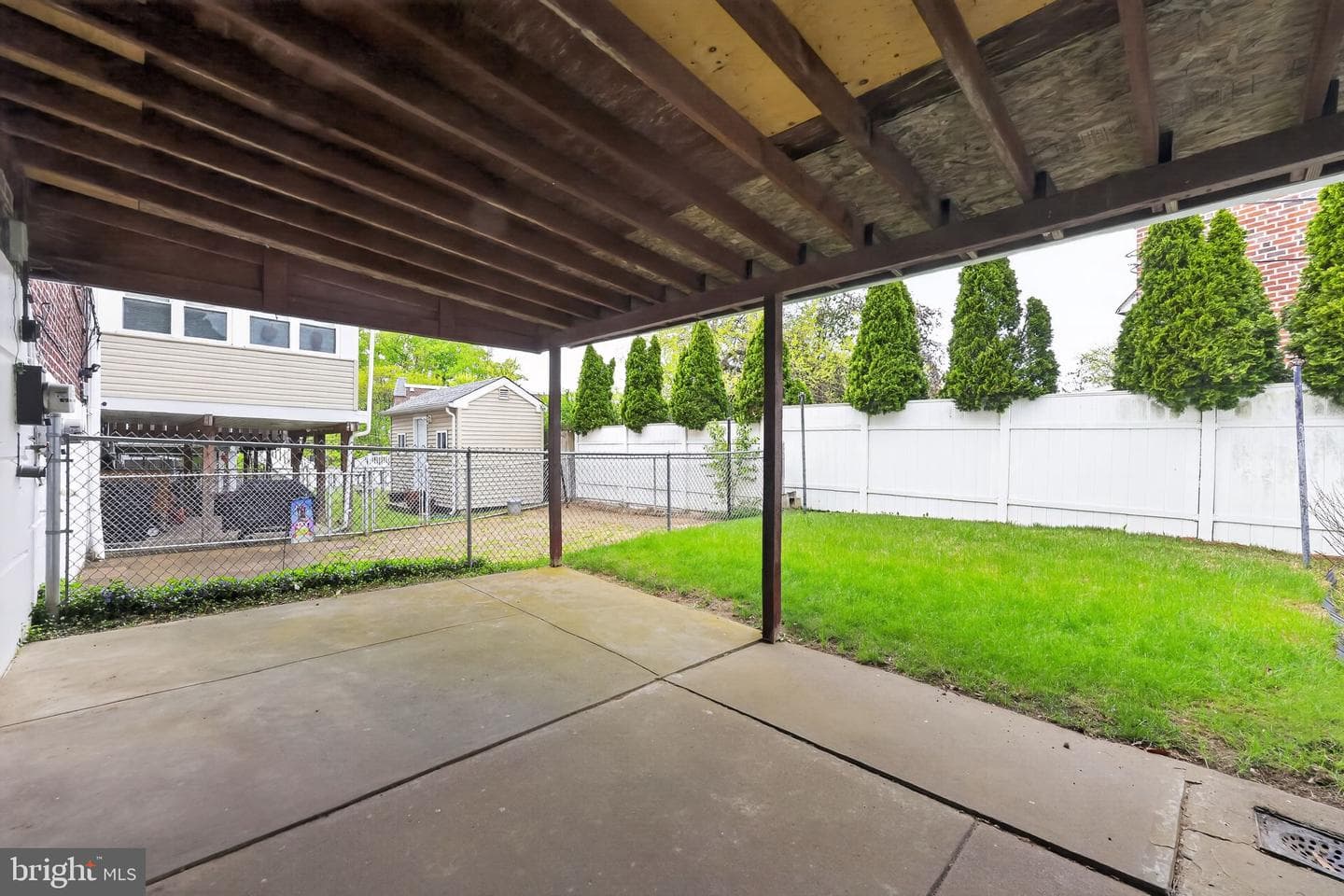3817 Fairdale Road photo 30