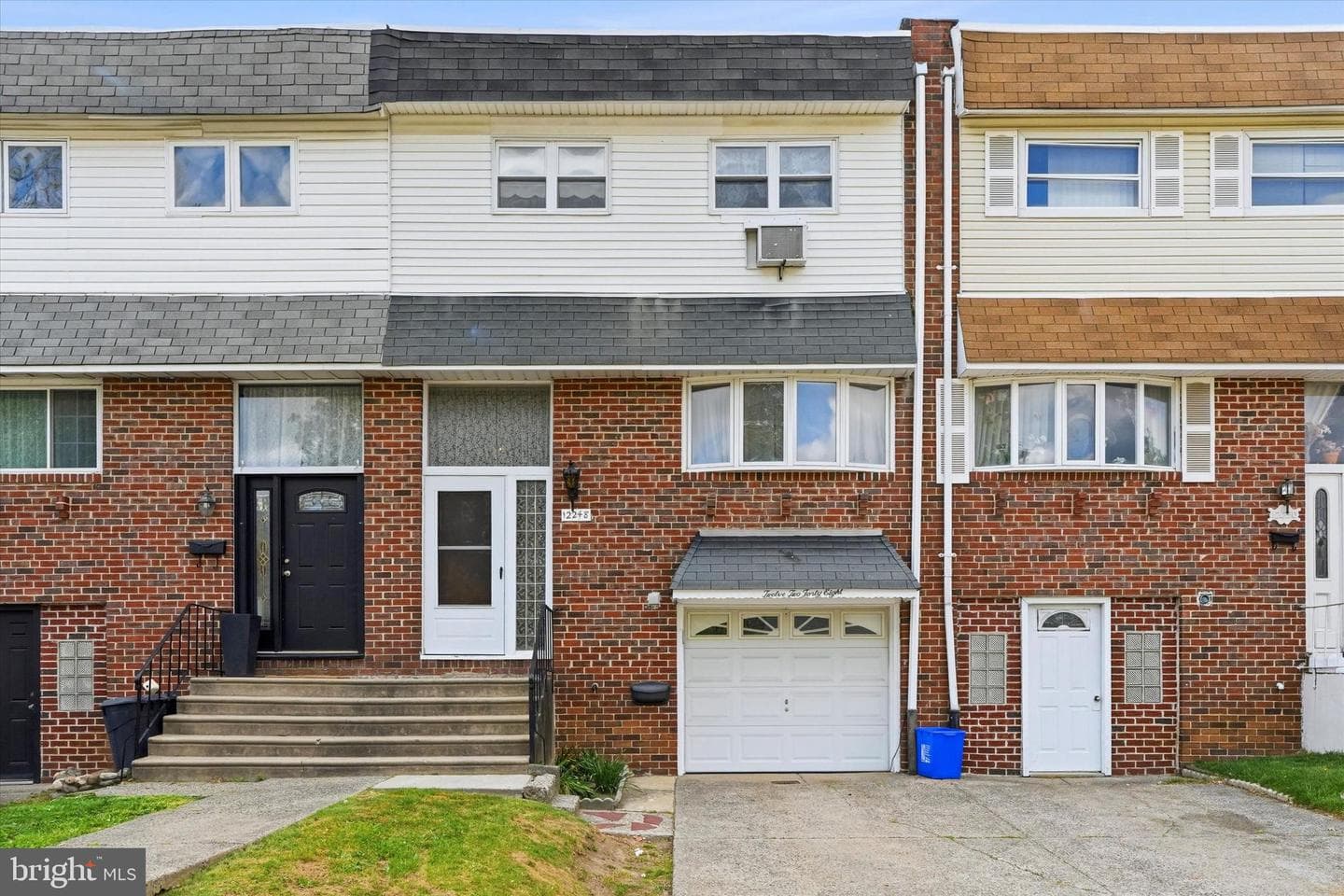 12248 Sweet Briar Road photo 2