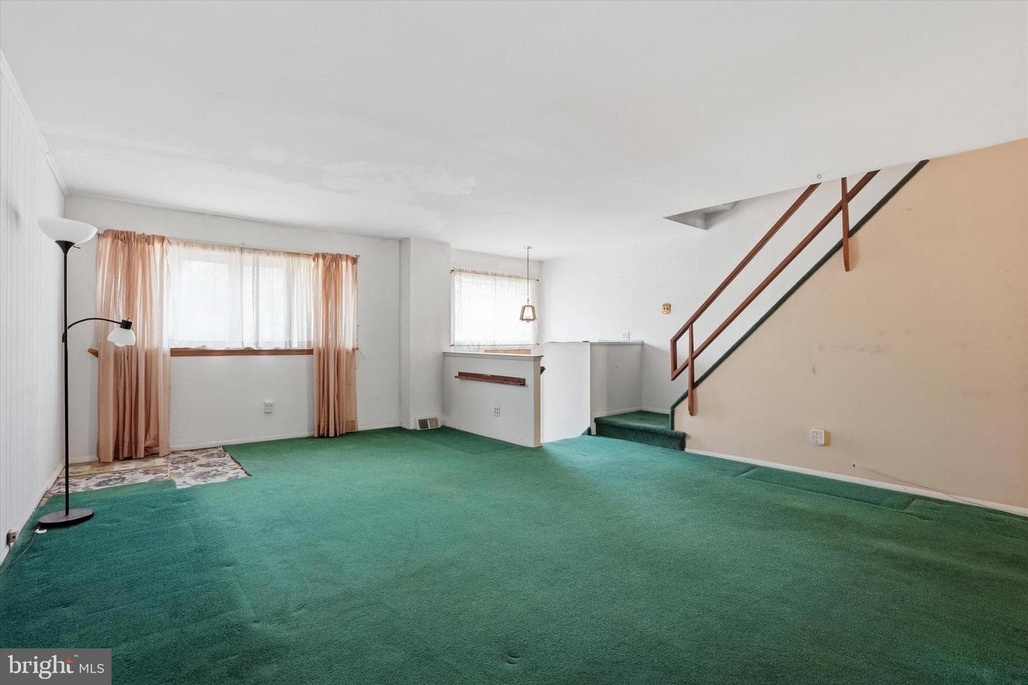 12248 Sweet Briar Road photo 4