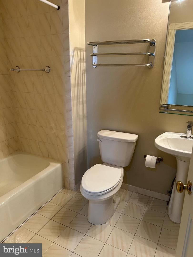 918-920 Spruce Street #11 photo 11